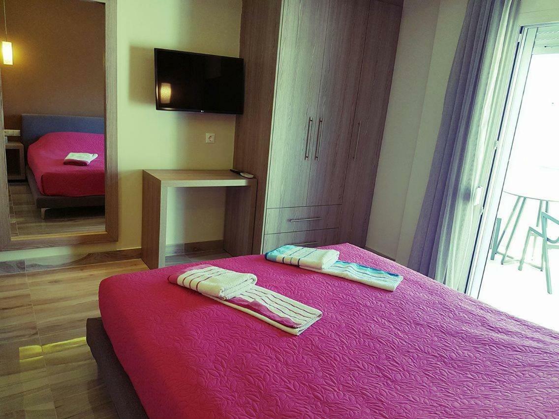 Luxury Apartments Near To The Beach 플라키아스 외부 사진